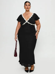 Barbarita Lace Maxi Dress Black Curve