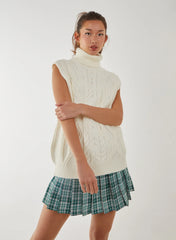 Sleeveless Knit Turtleneck