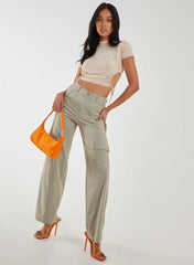 Cut Out Tide Side High Neck Crop Top