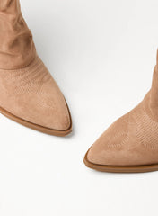 Short Cape Cowboy Boots